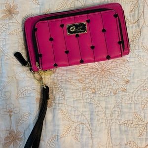 Wallet wristlet